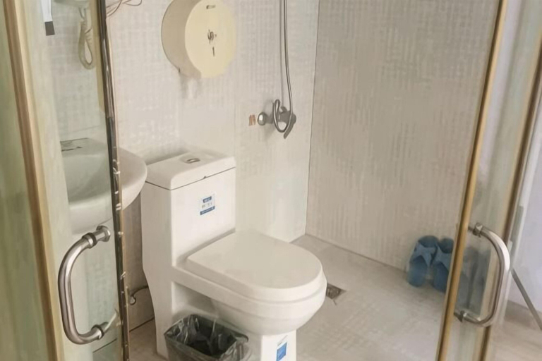 Bathroom, Fanchang Ziyuan Express Hotel, Wuhu