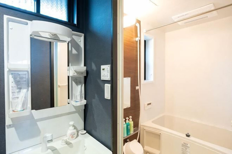 Bathroom, Shishinkaku, Kyoto