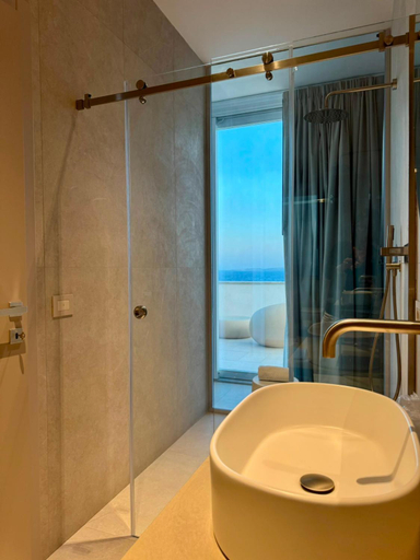 Shower 4, Fenici Levanzo Hotel - Adults Only, Trapani