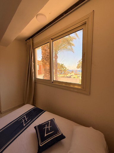 Bedroom, Seven Heaven Hotel Diving Center, Sant Katrin