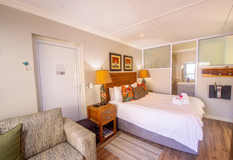 Bedroom 2, The Paper Fig House, Eden