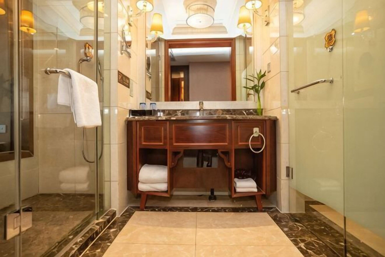 Bathroom 3, Haina Baichuan Hotel, Ningbo