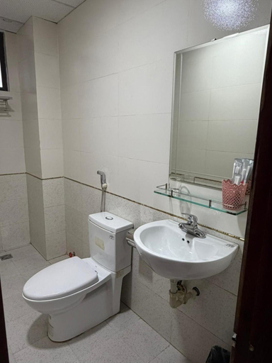 Bathroom 3, White Rose Hotel, Đồng Hới