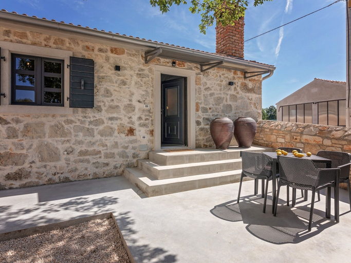 Others 4, Luxurious Holiday Home in Porec, Poreč