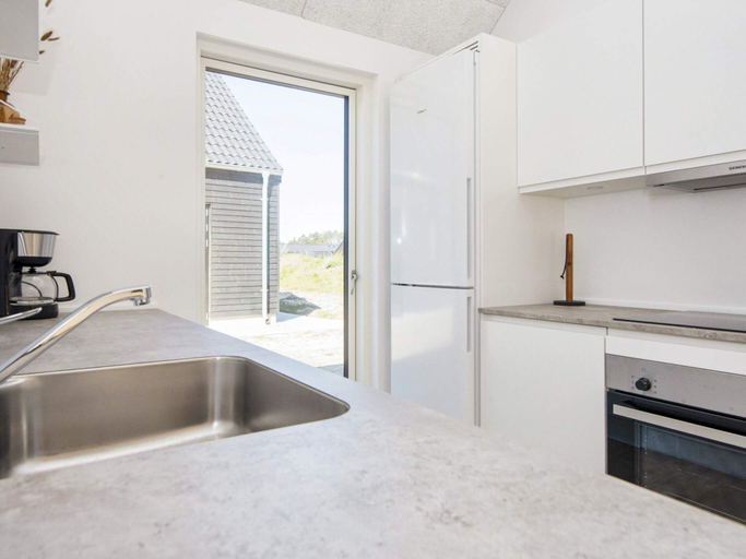 Others 5, 8 Person Holiday Home in Romo, Tønder
