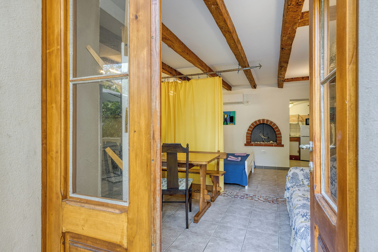 Room 2, Stella Maris Apt /w Terrace, Mali Lošinj