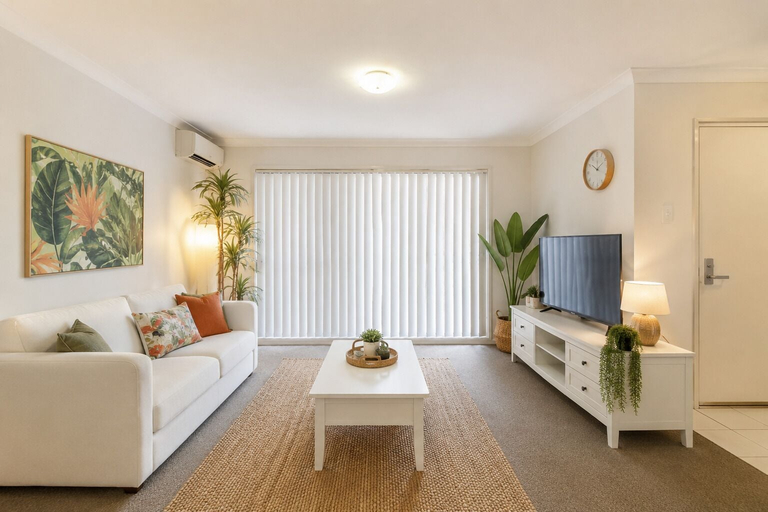 Living area 3, Nova Lane Hotel & Suites, Toronto