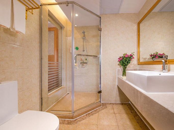 Bathroom 4, Vienna Hotel Zhongshan Bus Station, Zhongshan