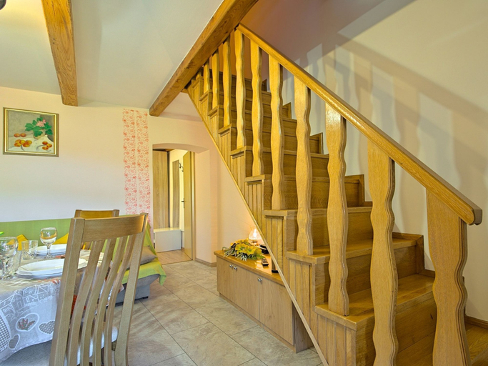 Others 5, Stone Holiday Home in Buzet With Balcony, Buzet