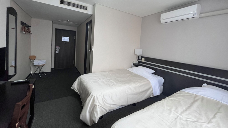 Bedroom 3, Hotel Crown Hills Fujinomiya, Fujinomiya