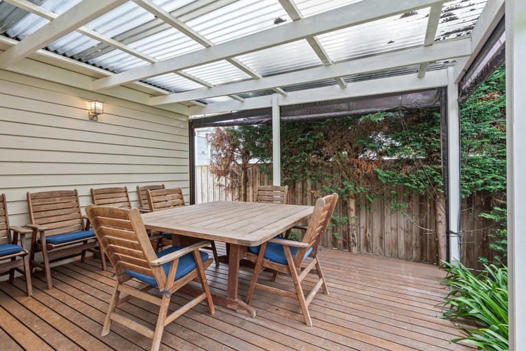 Others 5, Lush 3-Bed House near the Beach, Melbourne