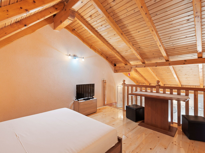 Others 2, Comfortable apartment in Polača with swimming pool, Polača
