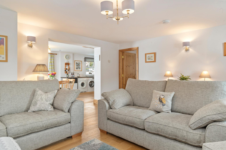 5, Two Hoots - Peaceful Cottage, Rural views, Pembrokeshire
