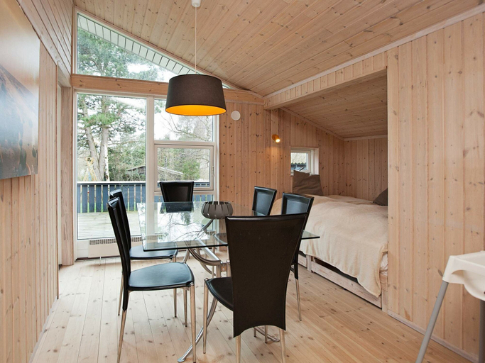 Others 2, Rustic Holiday Home in Hovedstaden near Sea, Gribskov