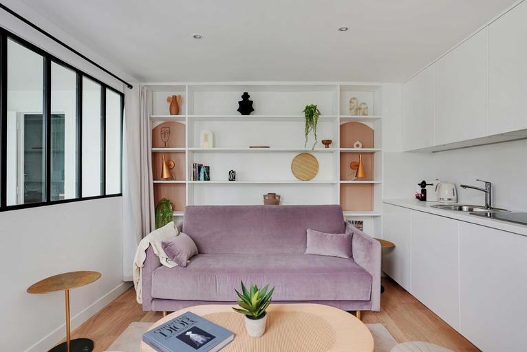 Others 5, Magnificent apartment in Les Halles, Paris