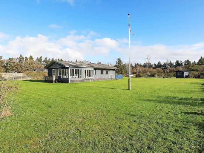 Others 4, Alluring Holiday Home in Spøttrup With Terrace, Skive