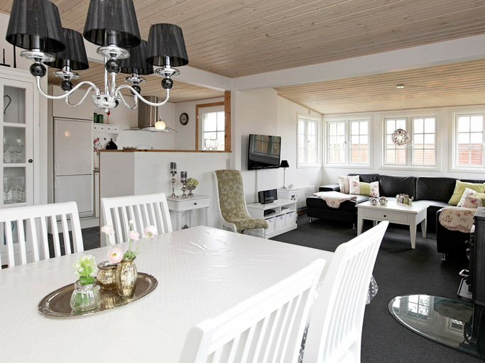 Others 2, Luxurious Holiday Home in Hemmet With Private Whirlpool, Ringkøbing-Skjern