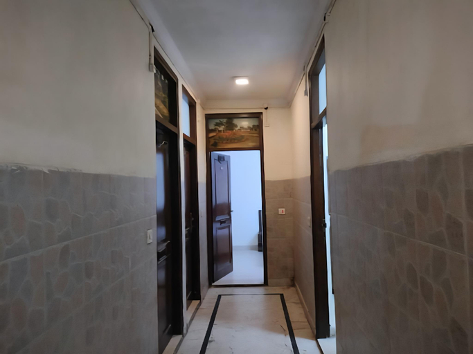 4, Hotel Sai Mahal, Delhi
