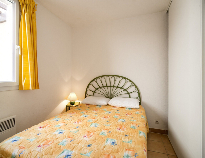 Room 3, Charming Holiday Home for 6-guests, Hérault