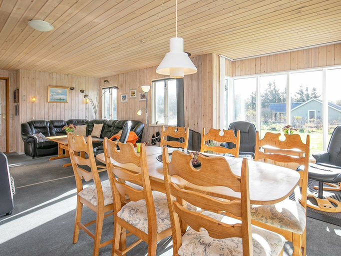 Others 3, Alluring Holiday Home in Spøttrup With Terrace, Skive