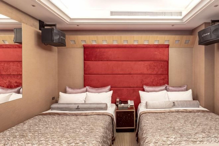 Bedroom 3, In-Stone Motel, Taipei City