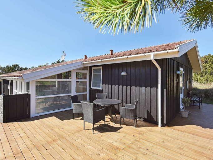 Others 4, Tranquil Holiday Home in Henne With Sauna, Varde