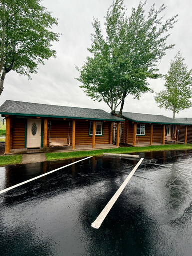 Sport & Beauty 4, Cabin Creek Inn, Lincoln
