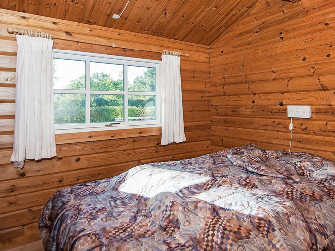 Others 2, Charming Holiday Home in Ørsted With Sauna, Norddjurs