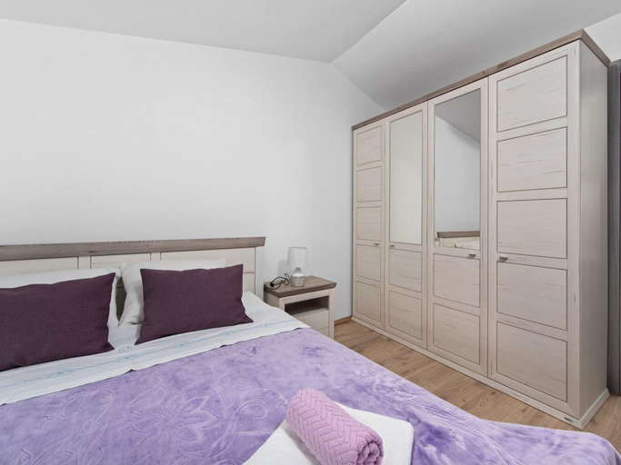 Bedroom 2, Apartment Premantura, Premantura