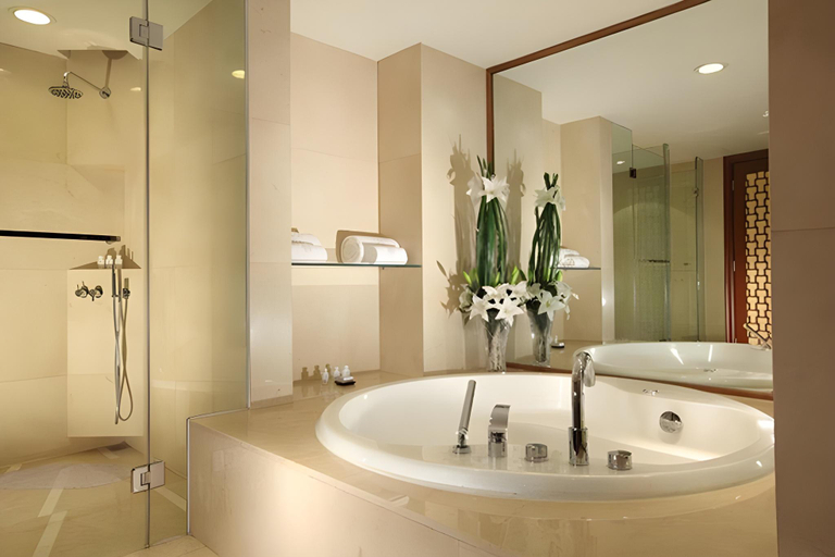Bathroom, Beijing Minzu Hotel, Beijing