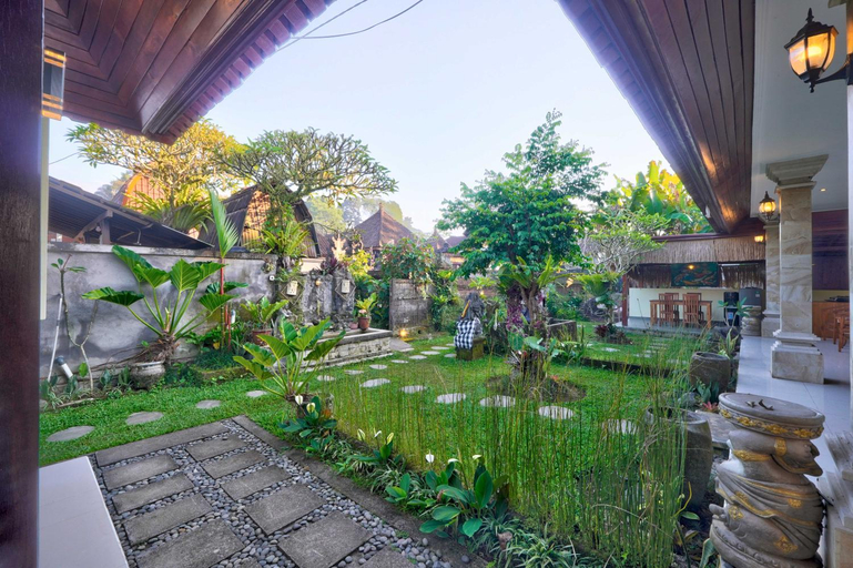 Others 4, Aruna House, Gianyar
