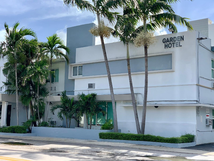 Exterior & Views 1, Runway Inn Miami, Miami-Dade