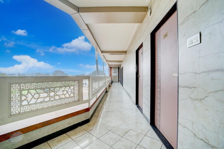 Others 4, Hotel O 777, Indore