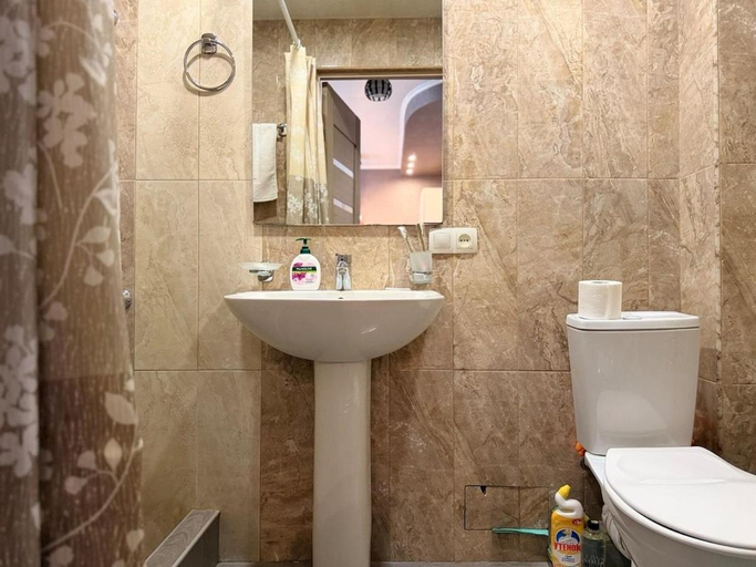 Bathroom 3, Apartment near Malibu Park, Yerevan