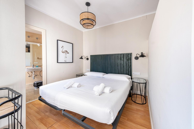 Bedroom 2, BeBarceloner Sant Andreu Apartments, Barcelona