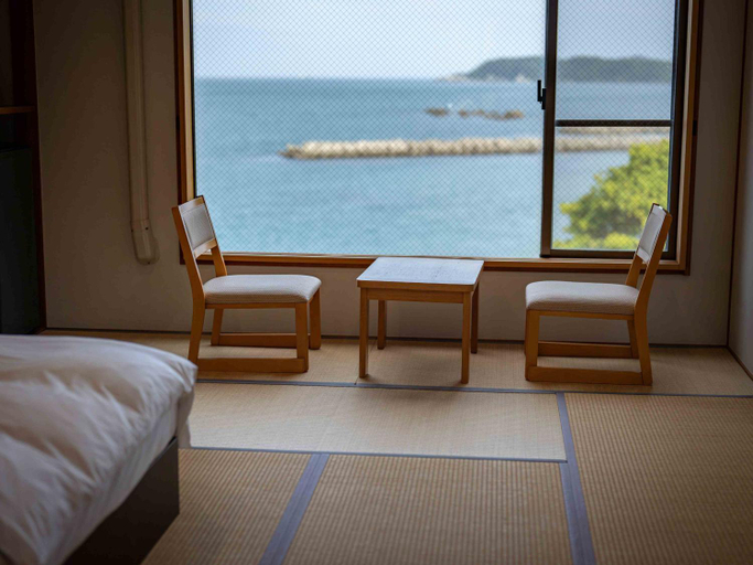 Bedroom 2, Hamabeno Onsenyado Kameya, Toba