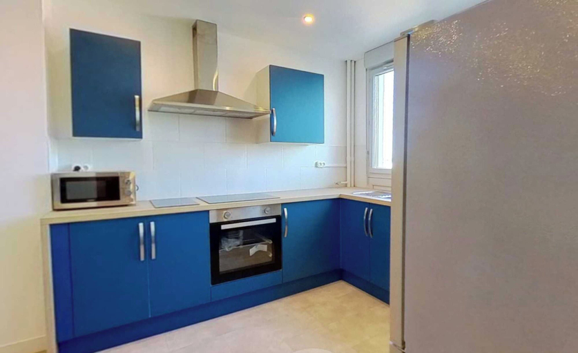 Private kitchen 2, Private Room in a Shared Flat - Lyon 8, Rhône