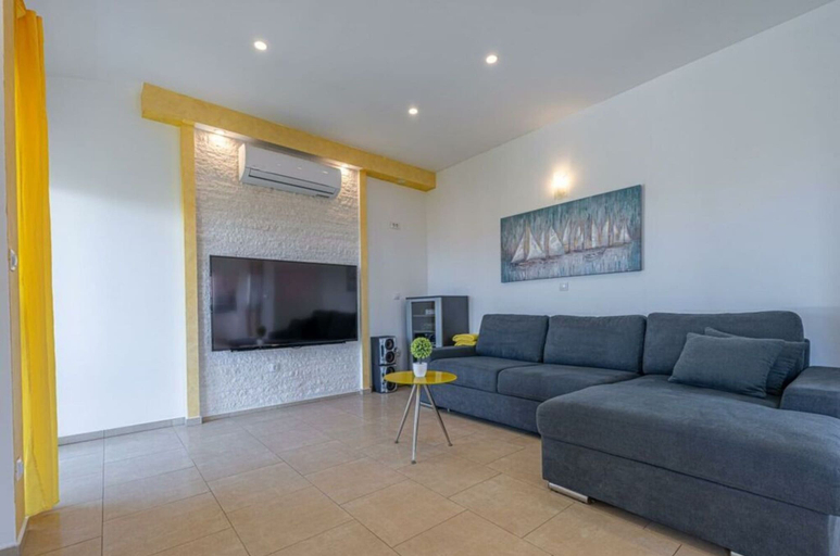Living area 3, Renata in de Regio Porec, Kaštelir-Labinci