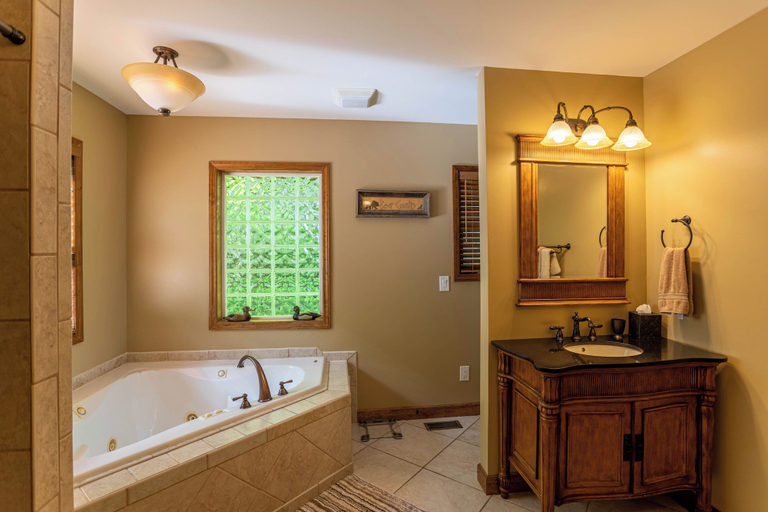 Interior 2, Bearadise Cabin - Pet Friendly, Great Views, Firepit and Yard on Sugar Mountain, 2 Car Garage, Avery