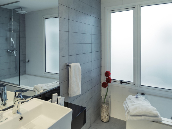 Bathroom 4, Mercure Montevideo Punta Carretas, Montevideo