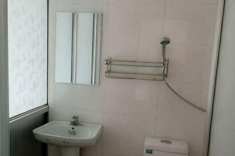 Bathroom, Yellow River Stone Forest Red Apple Ecological Garden Restaurant, Baiyin