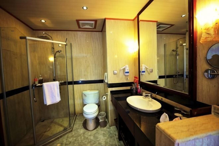 Bathroom 5, Jingtingshan Resort, Xuancheng