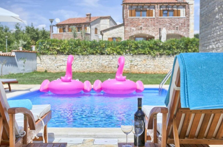 Pool 2, Valerie Comfortable Holiday Residence, Svetvinčenat
