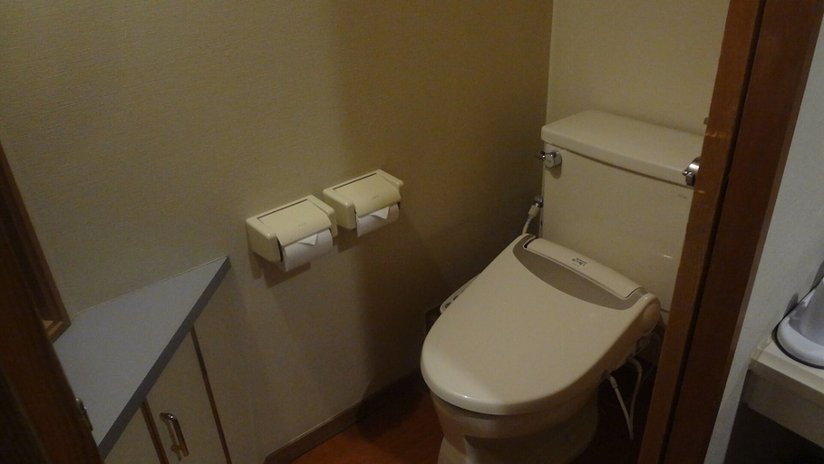 Bathroom 3, Hamanako Kanzanjionsen Hotel Kikusuitei, Hamamatsu