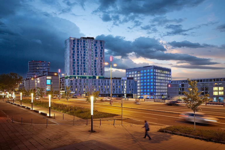 Exterior & Views, Adina Apartment Hotel Stuttgart, Stuttgart