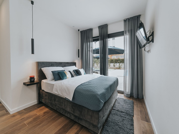 Bedroom 2, Exclusive Villa in Novigrad Istria With Swimming Pool, Novigrad