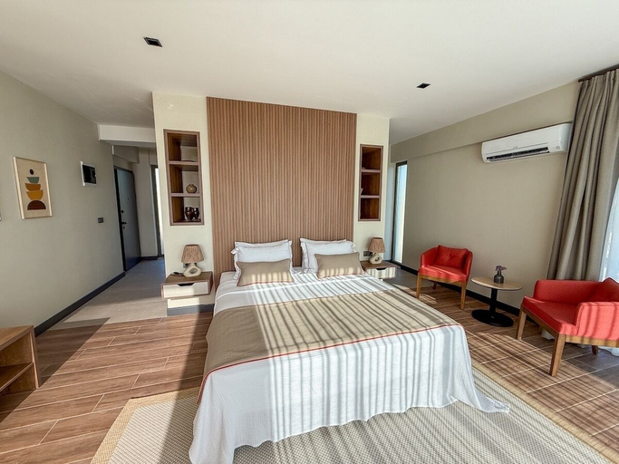 Room 5, Reya Kazdağları, Ayvacık