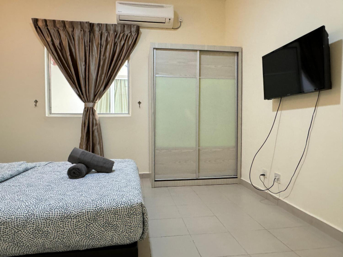 Bedroom 2, Desaru Beach Family Suite 5GWifi Netflix D0309, Kota Tinggi