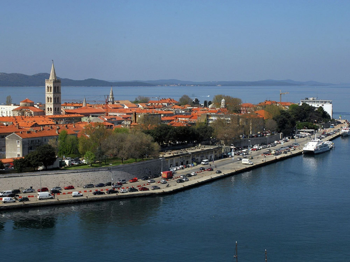 Others 3, Spacious Apartment in Banj With Terrace, Pašman