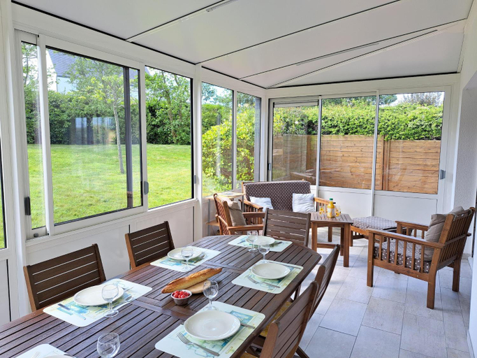 Food & Drinks, Holiday Home in Plouarzel near Sandy Beach, Finistère